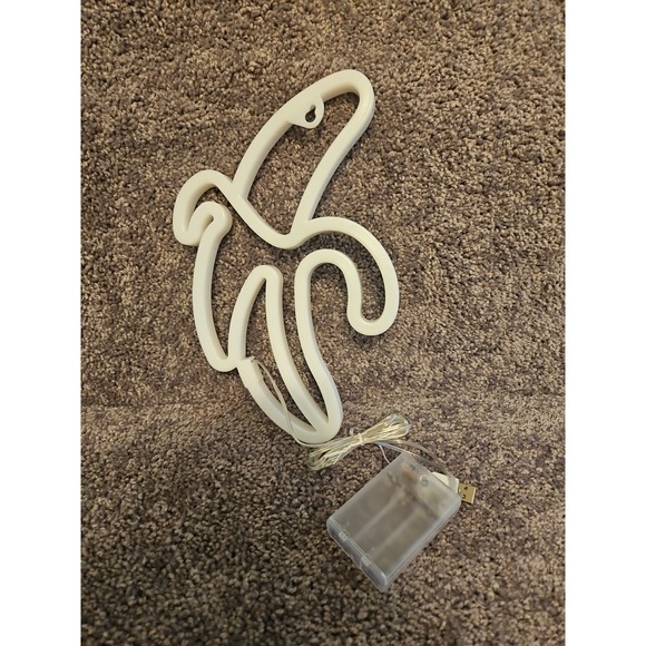 Enuoli Neon Banana Led Light. Hanging. Plastic - Picture 3 of 5